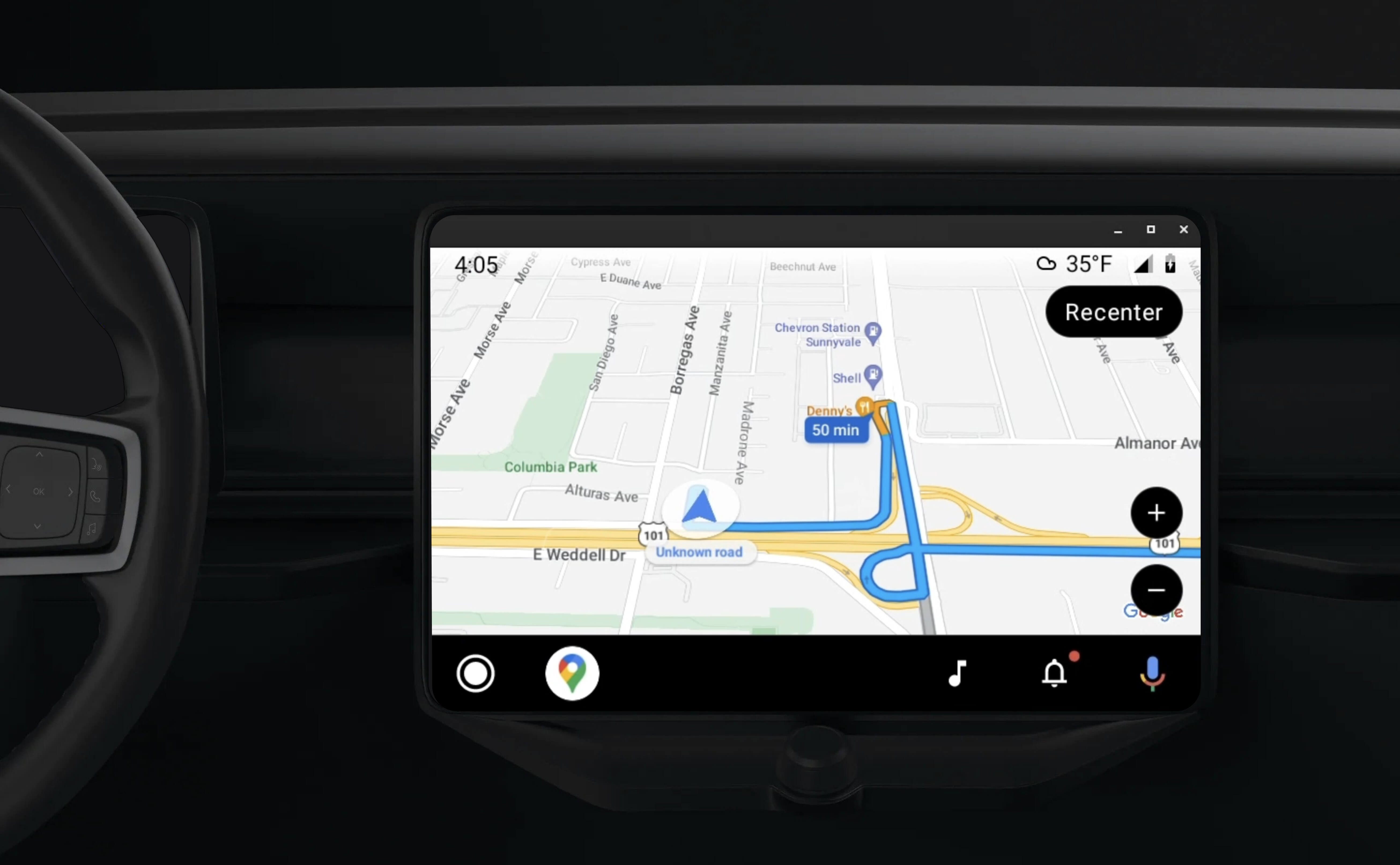 一个车载车机，显示使用已启用 Android Auto 的应用进行的引导式导航。
