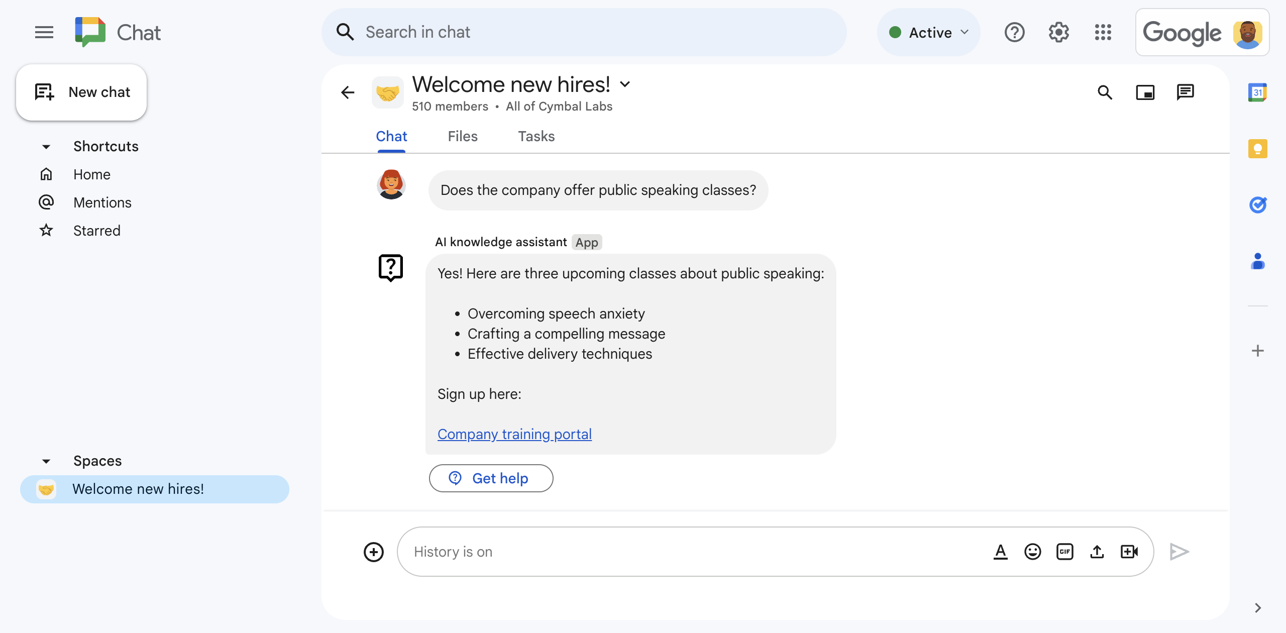 يجيب تطبيق Chat المستند إلى الذكاء الاصطناعي على السؤال.