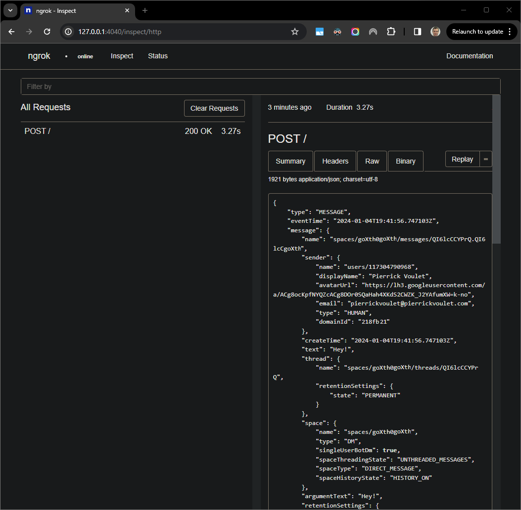 Żądanie HTTP z interfejsu internetowego hostowanego przez aplikację `ngrok`